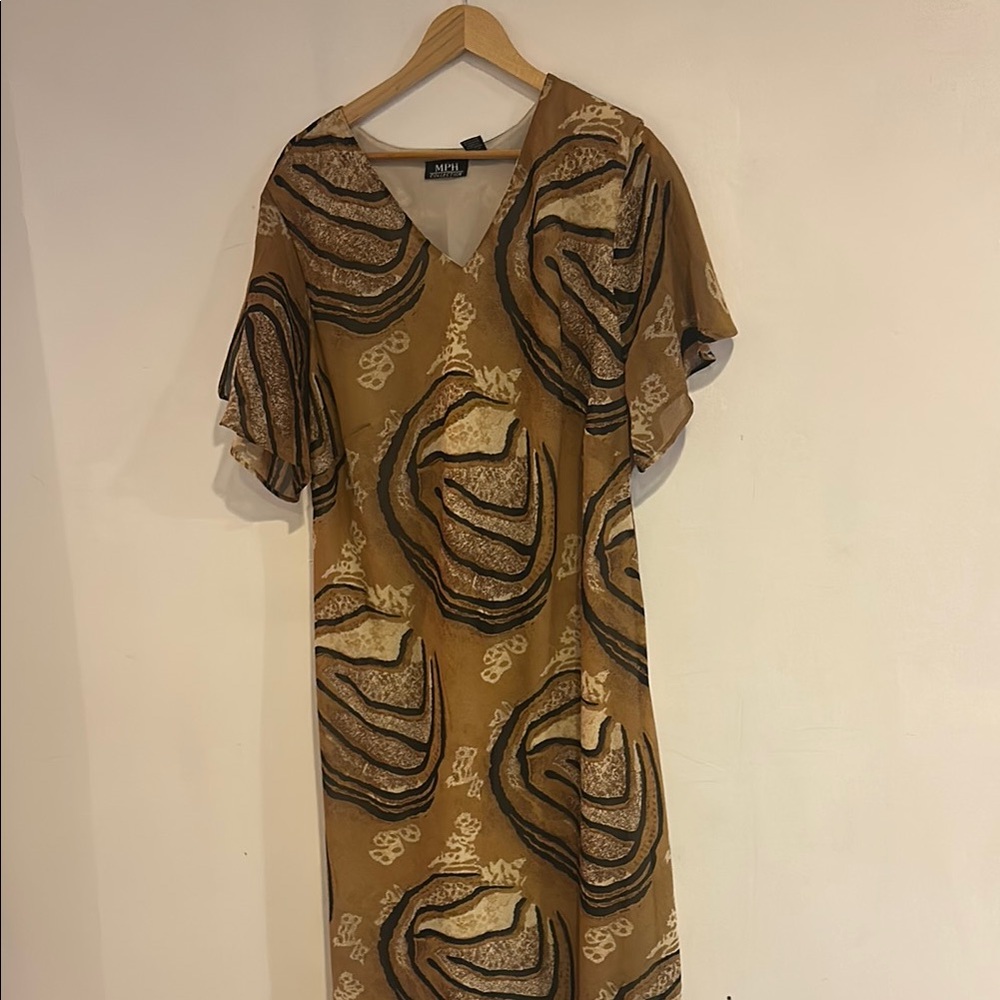 Tan and Brown Dolman Sleeve V-Neck Sheath Midi Dress